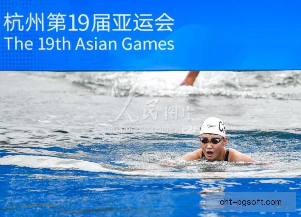 十公里马拉松游泳触板计时，毫秒之间决定冠军归属
